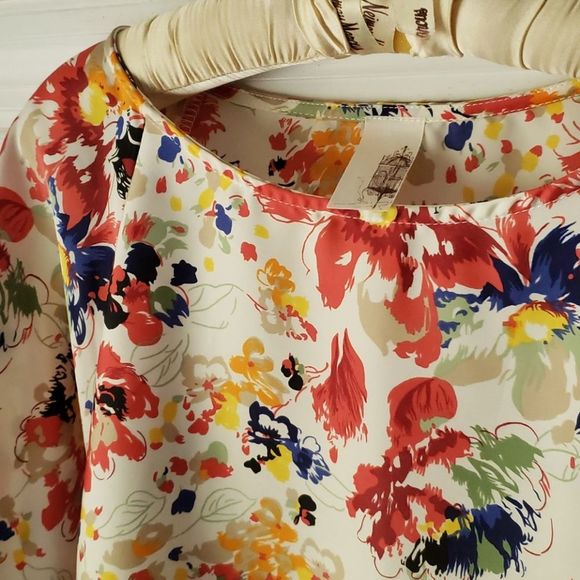 FRANCESCA'S COLLECTION floral blouse - Picture 3 of 8